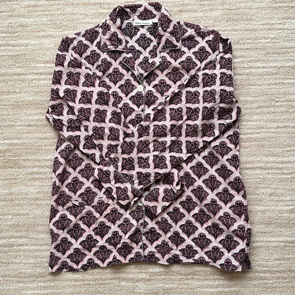 Roller Rabbit Print Cotton Button Down Pajama Top in Blue Pink Medium